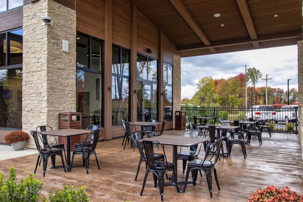 Little Mountain Creamery outdoor patio